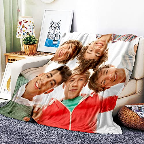 VOZMIO One Direction Hochwertige Warme Weiche Flanell Plüsch Auf Der Schlafsofa Decke Geeignet Für Klimaanlage Decke Nap Decke (150x200cm (60x80in)) von VOZMIO
