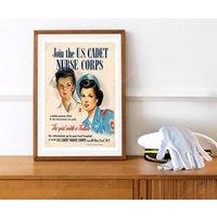 Reprint Eines Vintage Weiblichen Einstellungs-Posters - "Join The Us Cadet Nursing Corp Today" von VPCompanyUSA