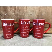 3 Believe & Love Kaffeetassen, Rotes Becher Set Von von VTGItemsAddedDaily