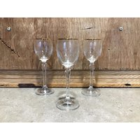 3 Cordial Likörgläser Set Mit Vintage Geriffelten Klar Geätzten Kristall Likör Gläser von VTGItemsAddedDaily