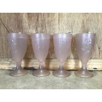 4 Luminarc Pink Frosted Glasses, Frankreich, Birnen, Trauben, Pflaumen, Erdbeeren, Kirschen Und Äpfel Deren von VTGItemsAddedDaily