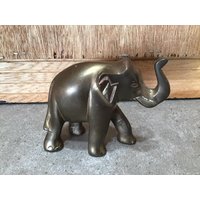 Messing Elefant Figurine Aus Massivem Reichtum Glück Rüssel Akzent Dekor von VTGItemsAddedDaily