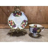 Vintage Fruit Print Gold Tasse Und Untertasse, Elegantes Porzellan Set, Schönes Geschenk Für Jemand Besonderes, Vergoldet, Handbemalt von VTGItemsAddedDaily