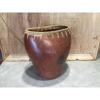 Vintage Handkeramik Keramikschüssel Mit Gewebtem Grasrand, Schüssel Rattanzier von VTGItemsAddedDaily