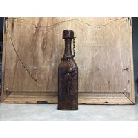 Vintage Tall Geprägte Leder Cervantes Don Quijote Schnapsflasche Dekanter, Überzogene Flaschen Dekanter Mit Stopper von VTGItemsAddedDaily