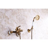 Antiker Badewannenhahn aus Messing mit nostalgischer Handbrause zur Wandmontage für Badezimmer Antiker Badewannenhahn aus Messing mit nostalgischer Handbrause zur Wandmontage für Badezimmer von VTIZIKL