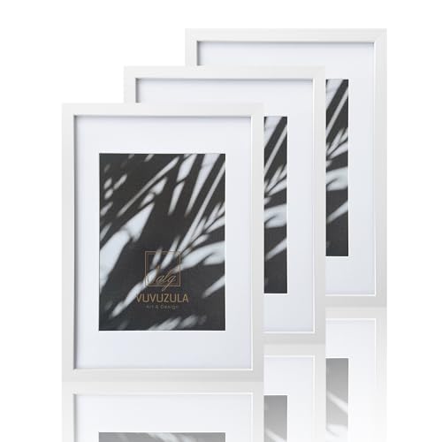 VUVUZULA A3 Rahmen Weiß Bilderrahmen A3 Fotorahmen A3 Weiß Rahmen mit Passepartout für A4 Druck mit Plexiglas 3er Set VUVUZULA A3 Rahmen Weiß Bilderrahmen A3 Fotorahmen A3 Weiß Rahmen mit Passepartout für A4 Druck mit Plexiglas 3er Set von VUVUZULA