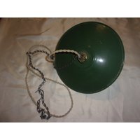 Industrielle Aussetzung Grün Und Weiß Emailliert Metall von VVTresors