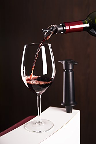 Vacu Vin Weinpumpe mit Ausgießer und Verschluß, Kunststoff, Schwarz, 5 x 8.3 x 22 cm von Vacu Vin