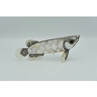 Fischstatue, Fischskulptur, Sterling Silber Arowana Fish Am Besten Für Container Und Decorator Interior von ValentinsJewellery