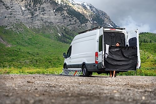 VanEssential Verstellbare Hecktür Dusche Wickelblende mit seitlichen Sichtschutzwänden für Mercedes-Benz Sprinter, Ford Transit, Ram Promaster Vans VanEssential Verstellbare Hecktür Dusche Wickelblende mit seitlichen Sichtschutzwänden für Mercedes-Benz Sprinter, Ford Transit, Ram Promaster Vans von VanEssential