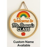 Personalisiertes Lehrer-Türschild Regenbogen-Klassenzimmer-Dekor, Schulanfanggeschenk von VanPhucHandmade