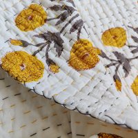 100% Baumwolle Weicher Quilt, Natürliche Gemüse Kantha 80cm X 110cm Leichte Reine Quilts Blumendruck Überwurf von Vandanahandicrats