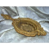 Antikes Reich Verzierten Jugendstil Messing Footed Schale Mit Griff - Eine Große Seifenschale Machen Würde Antikes Reich Verzierten Jugendstil Messing Footed Schale Mit Griff - Eine Große Seifenschale Machen Würde von VastVintageVisions