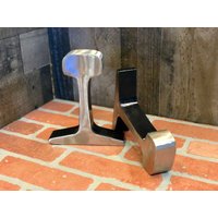 Black&silver Railroad Track Buchstützen Klein Black&silver Railroad Track Buchstützen Klein von VavrinaFabrications