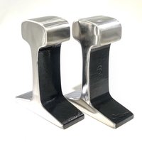 Große Schwarze Und Splitter Eisenbahn Spur Buchsends Große Schwarze Und Splitter Eisenbahn Spur Buchsends von VavrinaFabrications