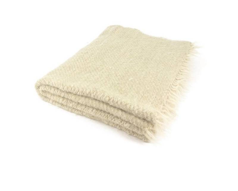 Outdoordecke Handgewebte Wolldecke wollweiß 140 x 220 cm, Vehi Mercatus Outdoordecke Handgewebte Wolldecke wollweiß 140 x 220 cm, Vehi Mercatus von Vehi Mercatus