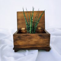Holz Truhe Box Bemalt Und Gewachst Für Rustikale Oder Vintage Dekoration Projekte, Schmucktruhe Geschenk, Handgefertigt in Portugal Mit Massivem von Velhiarte