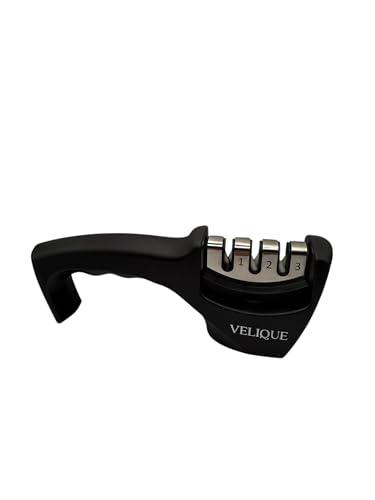 VELIQUE Messerschärfer I 3 Stufen Messerschleifer I Profi-Messerschärfer für dicke & dünne Messer I Ergonomisch geformt in Schwarz & Chrom I Nie wieder stumpfe Messer in ihrem Haushalt! VELIQUE Messerschärfer I 3 Stufen Messerschleifer I Profi-Messerschärfer für dicke & dünne Messer I Ergonomisch geformt in Schwarz & Chrom I Nie wieder stumpfe Messer in ihrem Haushalt! von Velique
