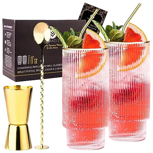 Vemacity Geriffelte Gin Tonic Gläser Set mit Goldrand | 2 Highball Longdrinkgläser, Barlöffel, Spirituosen-Messbecher, 2 Metallstrohhalme | Rezept PDF | Cocktailgläser | Gin Geschenk |Gin Glas Set von Vemacity