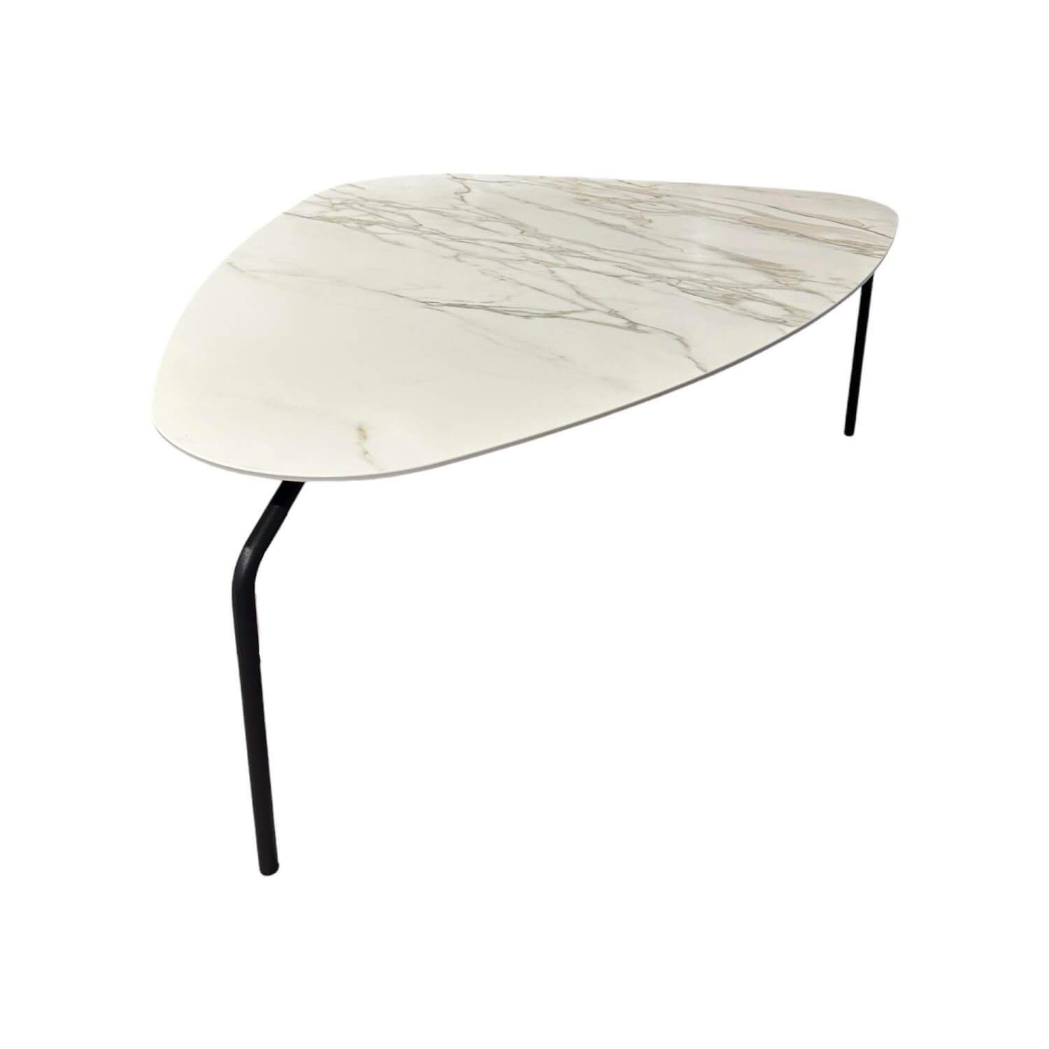Couchtisch Segel 6204 Platte Keramik Carrara Weiß Gestell Metall Anthrazit Matt Couchtisch Segel 6204 Platte Keramik Carrara Weiß Gestell Metall Anthrazit Matt von Venjakob