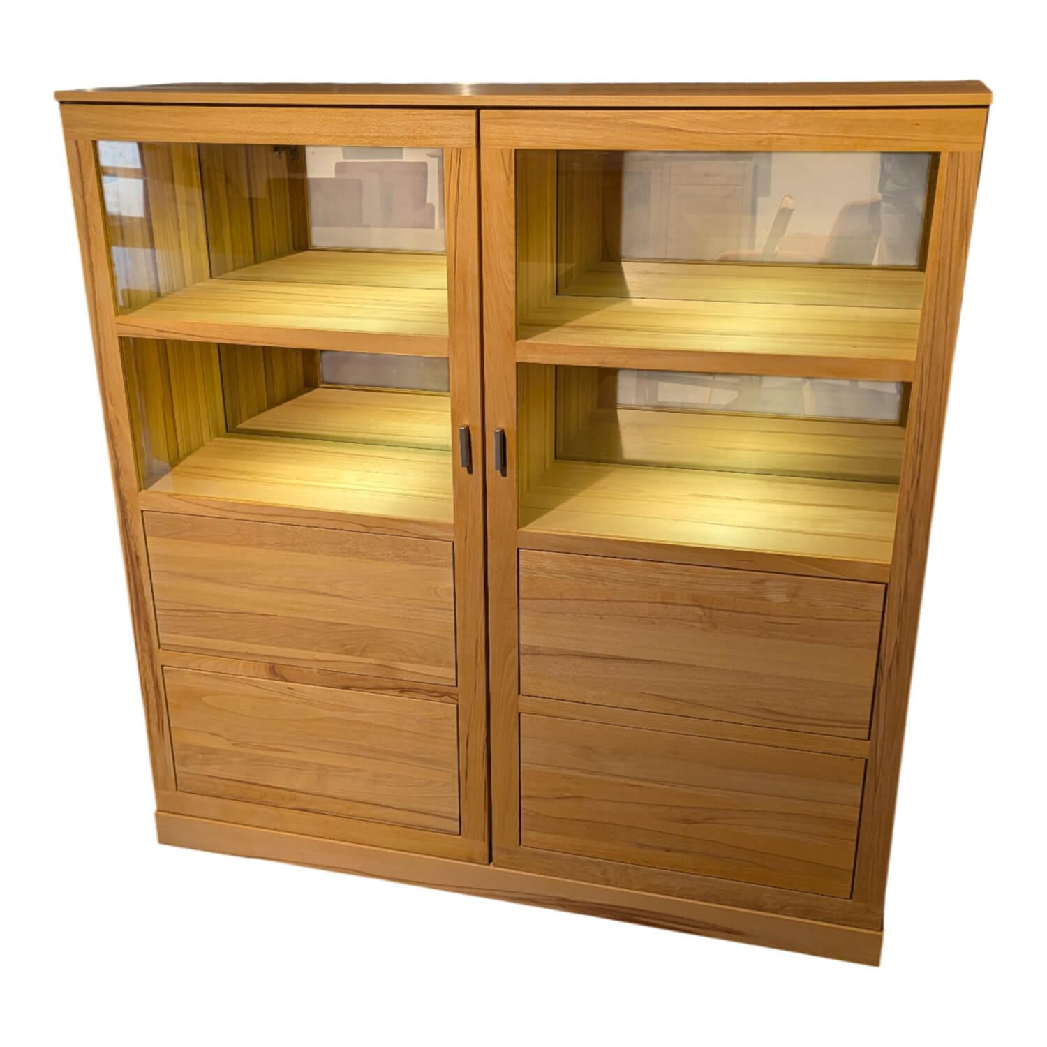 Highboard Caletta Kernbuche Teilmassiv Geölt mit Beleuchtung von Venjakob