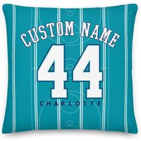 Charlotte Basketball Personalisierter Name & Nummer Kissenbezug, Dekor, Icon Jersey, Geschenk Für Papa, Sport, Hornissen von Venmiftees