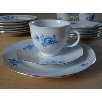 Kaffeegedeck Mit Hübschem Blauen Rosendekor. Seltmann Weiden Kaffeegedeck Mit Hübschem Blauen Rosendekor. Seltmann Weiden von VerasPorzellanladen