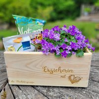 Abschiedsgeschenk Erzieherin Holzkiste Graviert Blumenkiste Geschenk Abschied Kindergarten Krippe Hort Geschenkebox Beste von VerhyggtGluecklich