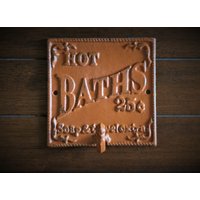 Retro Vintage Stil Badezimmer Haken/Gusseisen Schild Handtuch Wandhaken Zimt Oder Pick Farbe Metall Kleiderbügel Retro Vintage Stil Badezimmer Haken/Gusseisen Schild Handtuch Wandhaken Zimt Oder Pick Farbe Metall Kleiderbügel von VeritasInspired