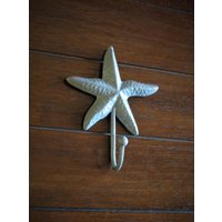 Seestern Wandhaken/Metall Haken Strand Cottage Chic Robe Schmuck Schal Aufhänger Hellgrau Oder Farbe Wählbar Meer Akzent Seestern Wandhaken/Metall Haken Strand Cottage Chic Robe Schmuck Schal Aufhänger Hellgrau Oder Farbe Wählbar Meer Akzent von VeritasInspired
