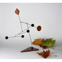 Stabile Mobile Verneuil Créations Nummer 10 Schwarz & Holz Handgefertigt in Frankreich Skulptur 100 % Stahl Limitierte Auflage Nummerierte von VerneuilCreations