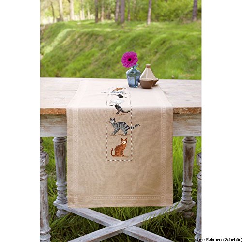VERVACO Stickpackung Kreuzstich Set Vorgedruckt Tischläufer Spielerische Kätzen Stickdecken Vorgezeichnet Basteln Erwachsene Kreativ Stickläufer zum Selbersticken 40 x 100 cm Stickset von Vervaco