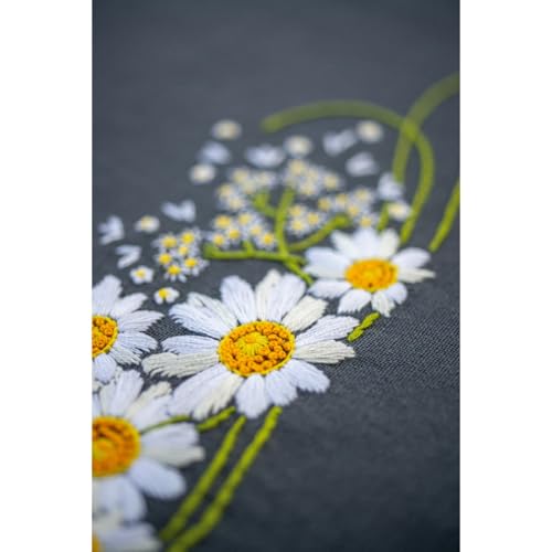 Vervaco Stickpackung Tischdecke Sticken Set Erwachsene Vorgedruckt Gänseblümchen Stickdecken Vorgezeichnet Decke Sticken Stickpackung Plattstich 80 x 80 cm Stoff zum Sticken Kreatives Geschenk von Vervaco