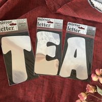 Craft Spiegel Buchstaben, Um Tea Zu Buchstabieren. Mit Selbstklebenden Buchstaben Von Nicole Crafts. Zaubertee von VeryVictorianStudio