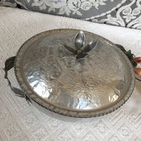 Vintage Ankerware Everlast Schale. Deckel Nützschale Mit Tulpe Designs Auf Griffe Plus Radierung. Schmiedealuminium Servierschüssel Und Deckel von VeryVictorianStudio