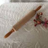 Vintage Hand Turned Roller Rolling Pin. Holzrollende Pin Mit Wiederaufgebrachten Ohne Finish Doppel-Grove-Dekorationen Auf Handles von VeryVictorianStudio