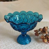 Vintage Mond & Sterne Seltene Blaue Glas Schale. Sockel Kompott Von L.e. Smith Scalloped Flared Edge. Centerpiece Schale Mit Rundem Und Ovalem Muster von VeryVictorianStudio