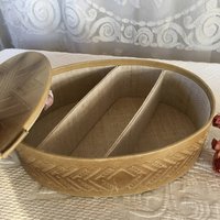 Vintage Nähkasten, Aufbewahrungsbox Aus Gepresstem Leder. Punziertes Leder Chevron Designs Und Stern Auf Der Oberseite. Drei Abschnitte Innenseite von VeryVictorianStudio