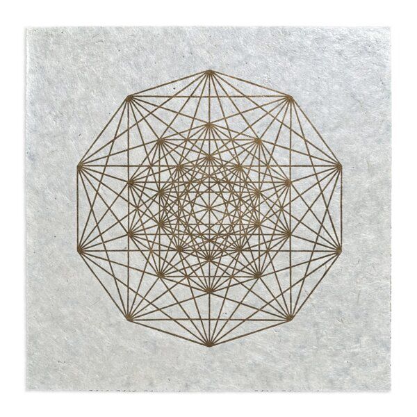 Veskor Cassiopeia DEMIHEXERAKT Heilige Geometrie Linoldruck | 40 × 40 cm | Gold auf Naturweiß von Veskor Cassiopeia
