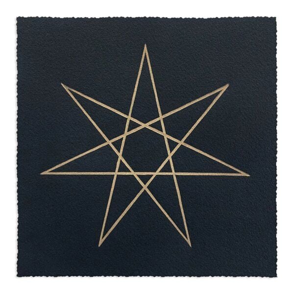 Veskor Cassiopeia HEPTAGRAMM (7/3) Heilige Geometrie Linoldruck | 22 × 22 cm | Gold auf Schwarz von Veskor Cassiopeia