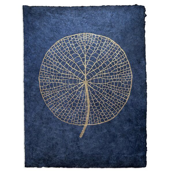 Veskor Cassiopeia VICTORIA AMAZONICA Seerosenblatt Linoldruck | 37 x 50 cm | Bronze auf Tiefblau von Veskor Cassiopeia