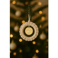 Christbaumschmuck Personalisiert - Personalisierte Christbaumkugel Besonderes Weihnachtsgeschenk Makramee Weihnachtsdekoration von VeviqueJewelry