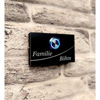 Klingelschild Mit Led Beleuchtung in Schwarz Personalisiert Namensschild Türschild Briefkastenschild Dekoschild Geschenkidee Eingangsbereich von VhNamensschilder