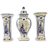 Vintage Delft Blauw Ginger Glasurne Mit Vasen, Handbemalte Keramikschrank Set Urne Und Vasen von ViaCodice