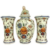 Vintage Delft Polychrome Ginger Glasurne Mit Vasen, Handbemalte Keramikschrank Set Urne Und Vasen von ViaCodice