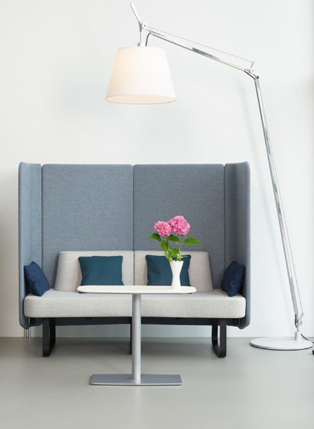 Viasit Organic Lite Sofa mit schalldämmender Abschirmung von Viasit