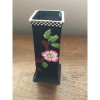 Pratts Kansa Vase Schwarz Mit Blumen von VickysVintageVenue