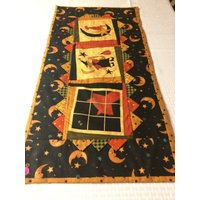 It's The Cat's Meow - We're Over Night Moon Tischläufer/Topeer Pv27 von Vicsewstwo