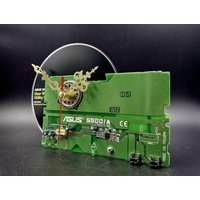 Recycled Computer Part Clock Geek Schreibtisch Decor, Tech Geschenk von VictoryDesignStore
